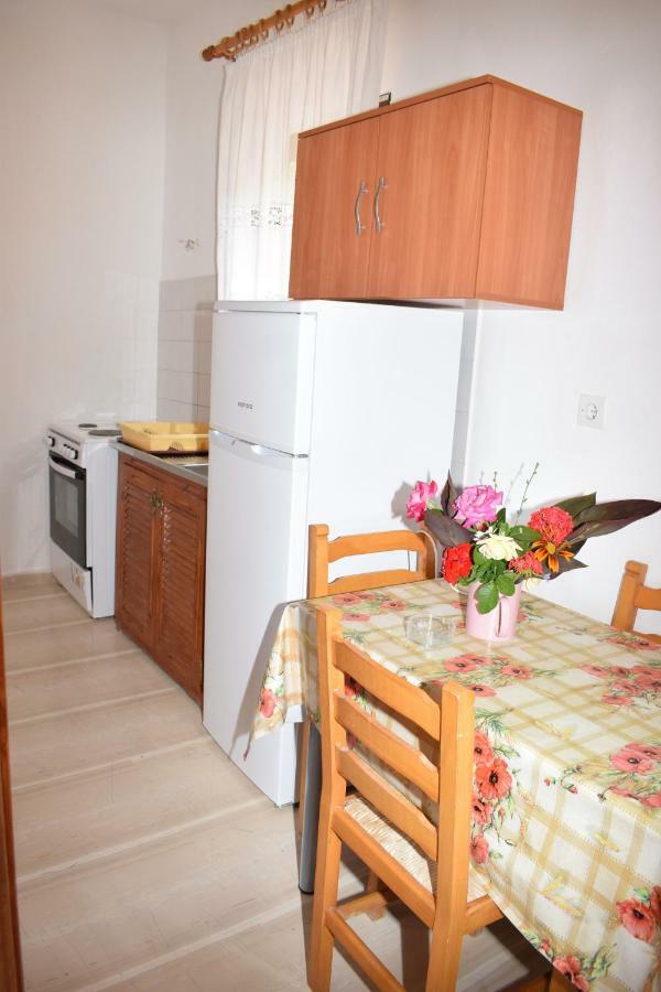 Angelica Apartment Perivolion Exterior photo